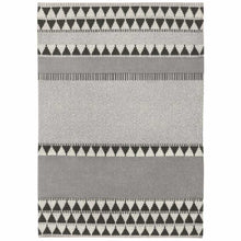 Load image into Gallery viewer, Villa Nova - Tobi Onyx - Flat Weave Chenille Rug
